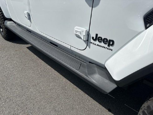 2025 Jeep Gladiator High Tide White, Rockland, ME