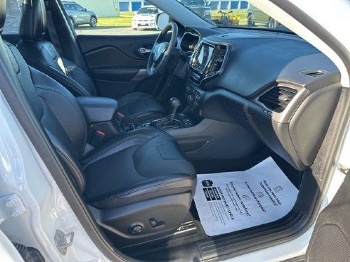 2022 Jeep Cherokee Limited White, Rockland, ME