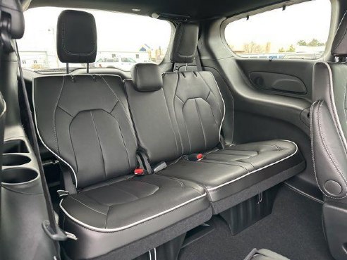 2026 Chrysler Pacifica Limited Black, Rockland, ME