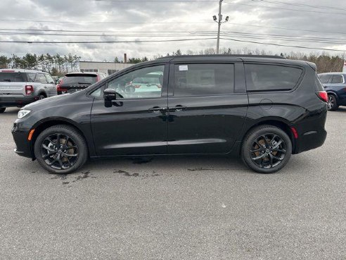 2026 Chrysler Pacifica Limited Black, Rockland, ME
