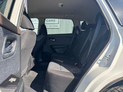 2023 Nissan Rogue SV White, Rockland, ME