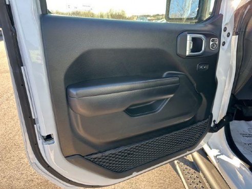 2021 Jeep Gladiator Willys White, Rockland, ME