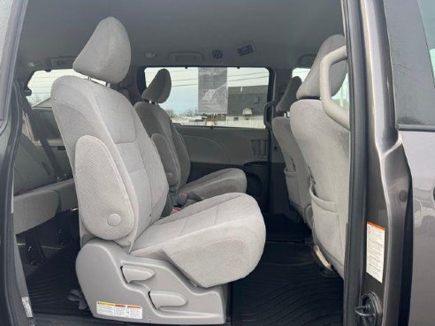 2020 Toyota Sienna LE Gray, Rockland, ME