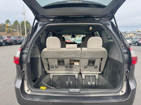 2020 Toyota Sienna LE Gray, Rockland, ME