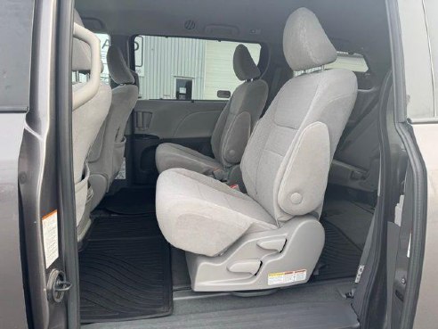 2020 Toyota Sienna LE Gray, Rockland, ME