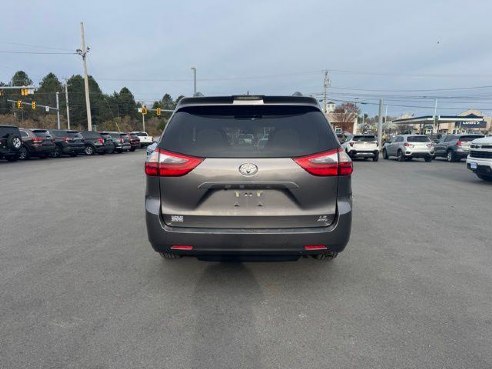 2020 Toyota Sienna LE Gray, Rockland, ME