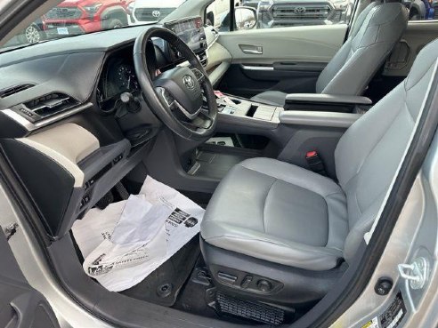 2023 Toyota Sienna XLE Silver, Rockland, ME