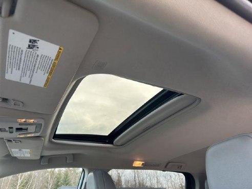 2023 Toyota Sienna XLE Silver, Rockland, ME