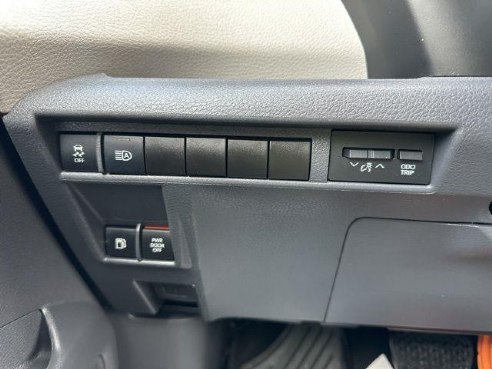 2023 Toyota Sienna XLE Silver, Rockland, ME