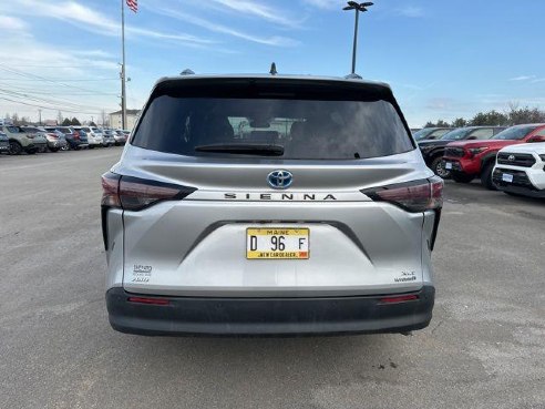 2023 Toyota Sienna XLE Silver, Rockland, ME