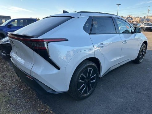 2026 Toyota bZ XLE Off-white, Rockland, ME