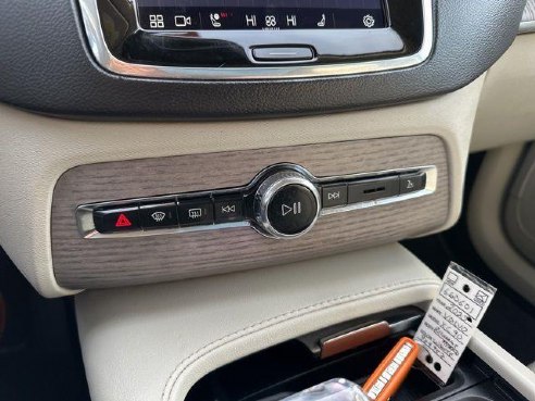 2023 Volvo XC90 Recharge Plug-In Hybrid Ultimate White, Rockland, ME