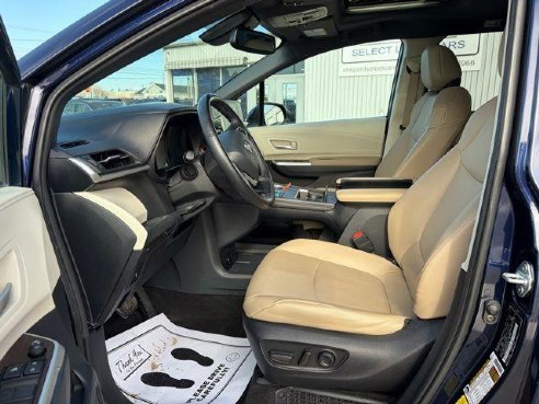 2021 Toyota Sienna XLE Blue, Rockland, ME
