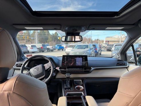 2021 Toyota Sienna XLE Blue, Rockland, ME