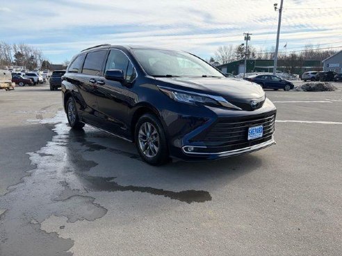 2021 Toyota Sienna XLE Blue, Rockland, ME