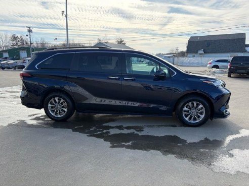 2021 Toyota Sienna XLE Blue, Rockland, ME