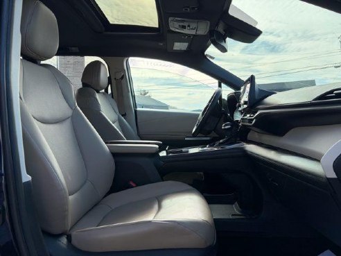 2021 Toyota Sienna XLE Blue, Rockland, ME